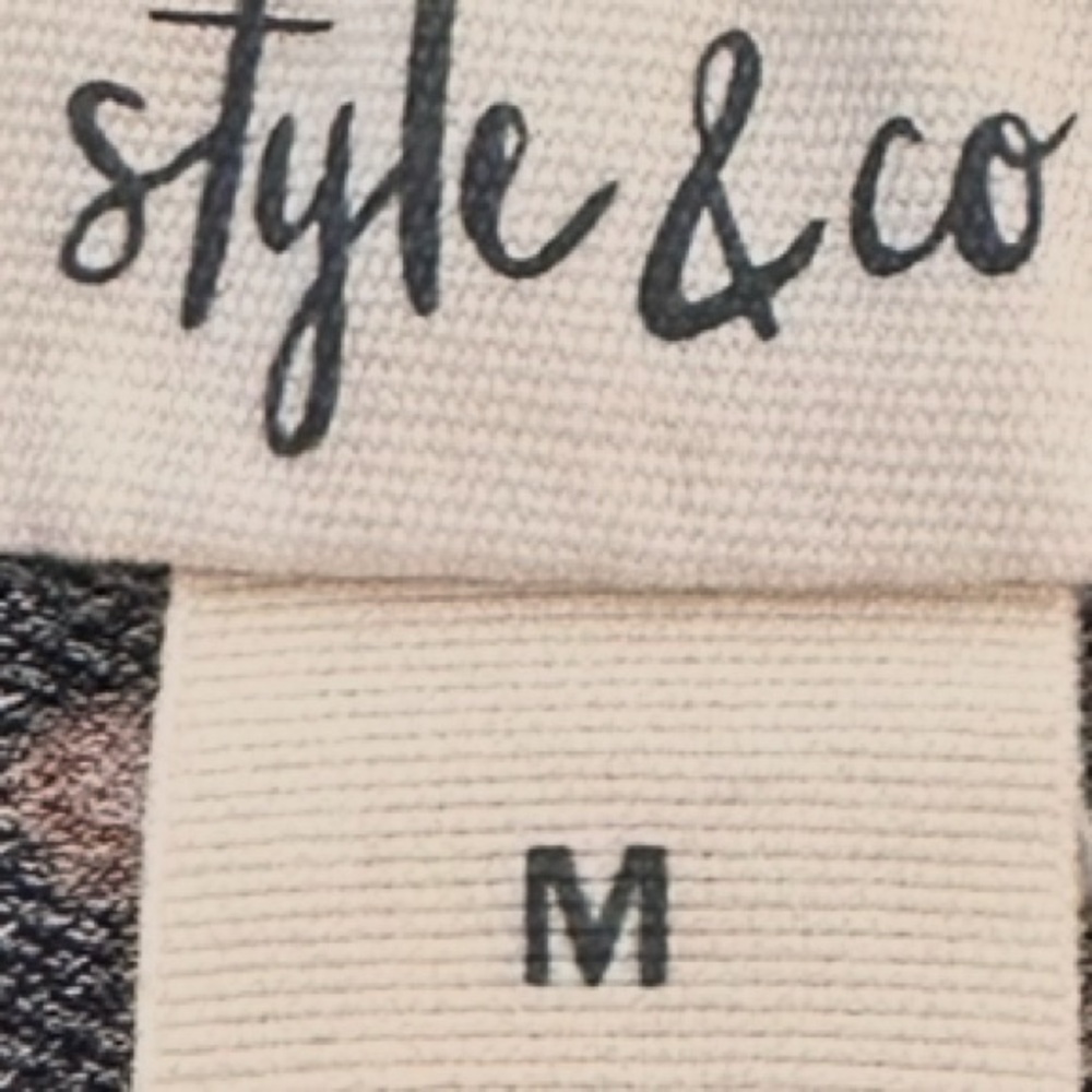 Style & Co - Picture 2 of 2